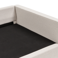 Divano in tessuto beige 3 posti con braccioli e gambe in legno stile moderno