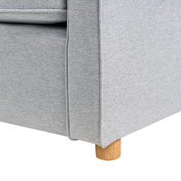 Divano in tessuto grigio 3 posti con braccioli e gambe in legno stile moderno