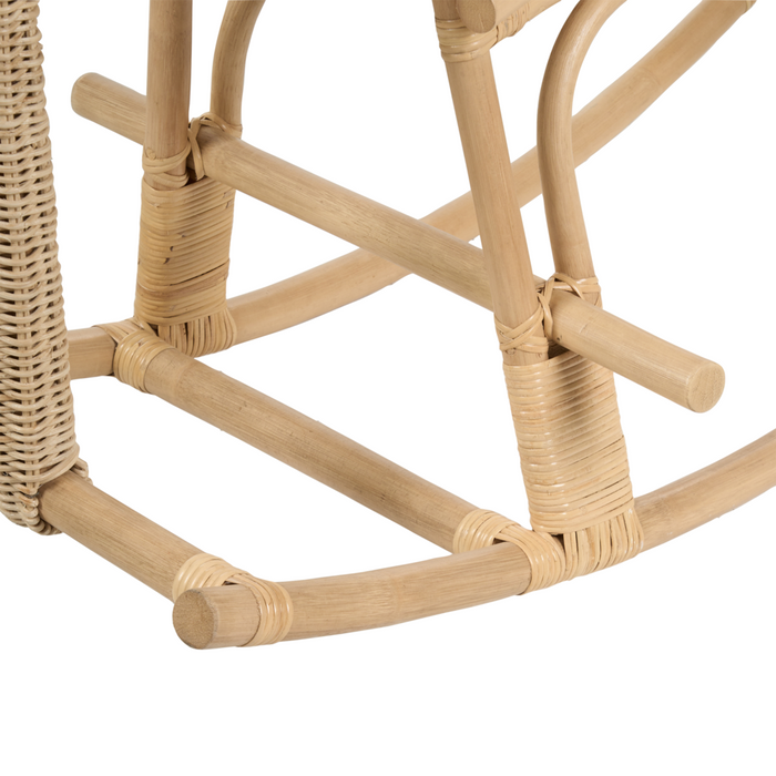 Sedia a dondolo per bambini da giardino in rattan naturale per interni