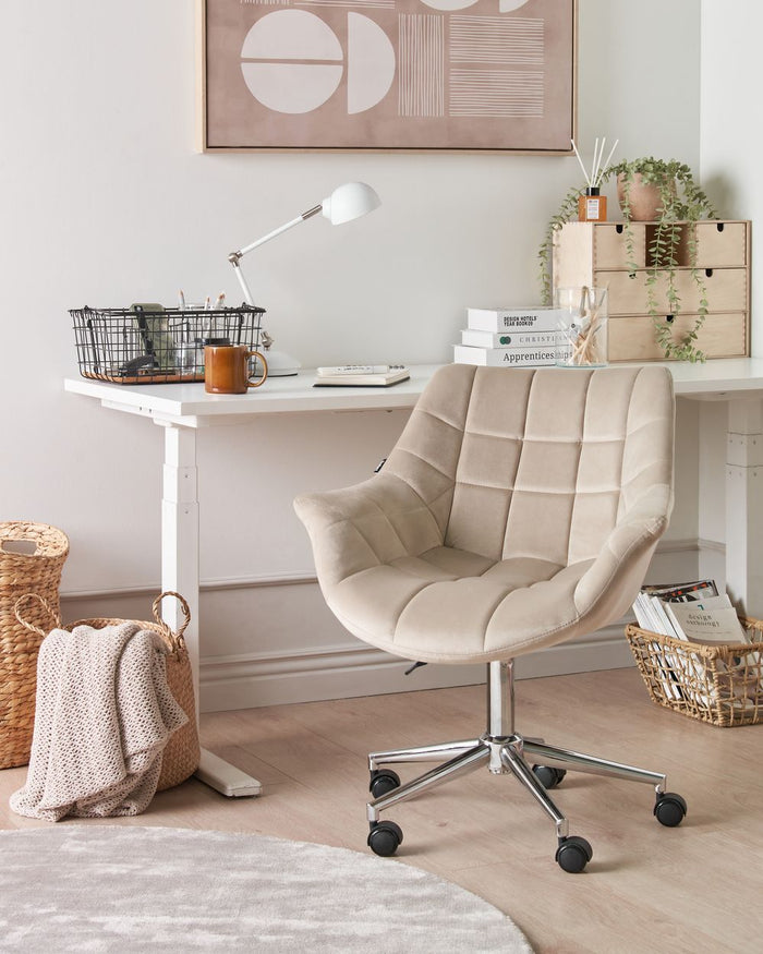 Sedia da ufficio in velluto beige girevole regolabile in altezza stile moderno home office