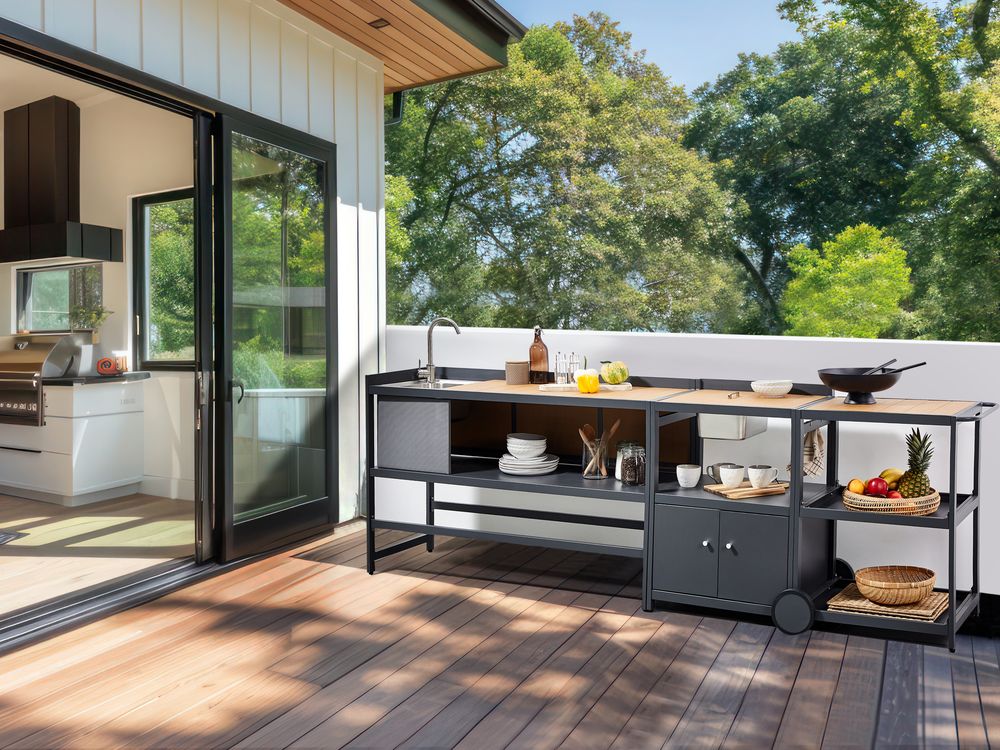 Set cucina da esterno 3 elementi in acciaio legno naturale 2 armadietti portaoggetti e lavello leva cucino da esterno