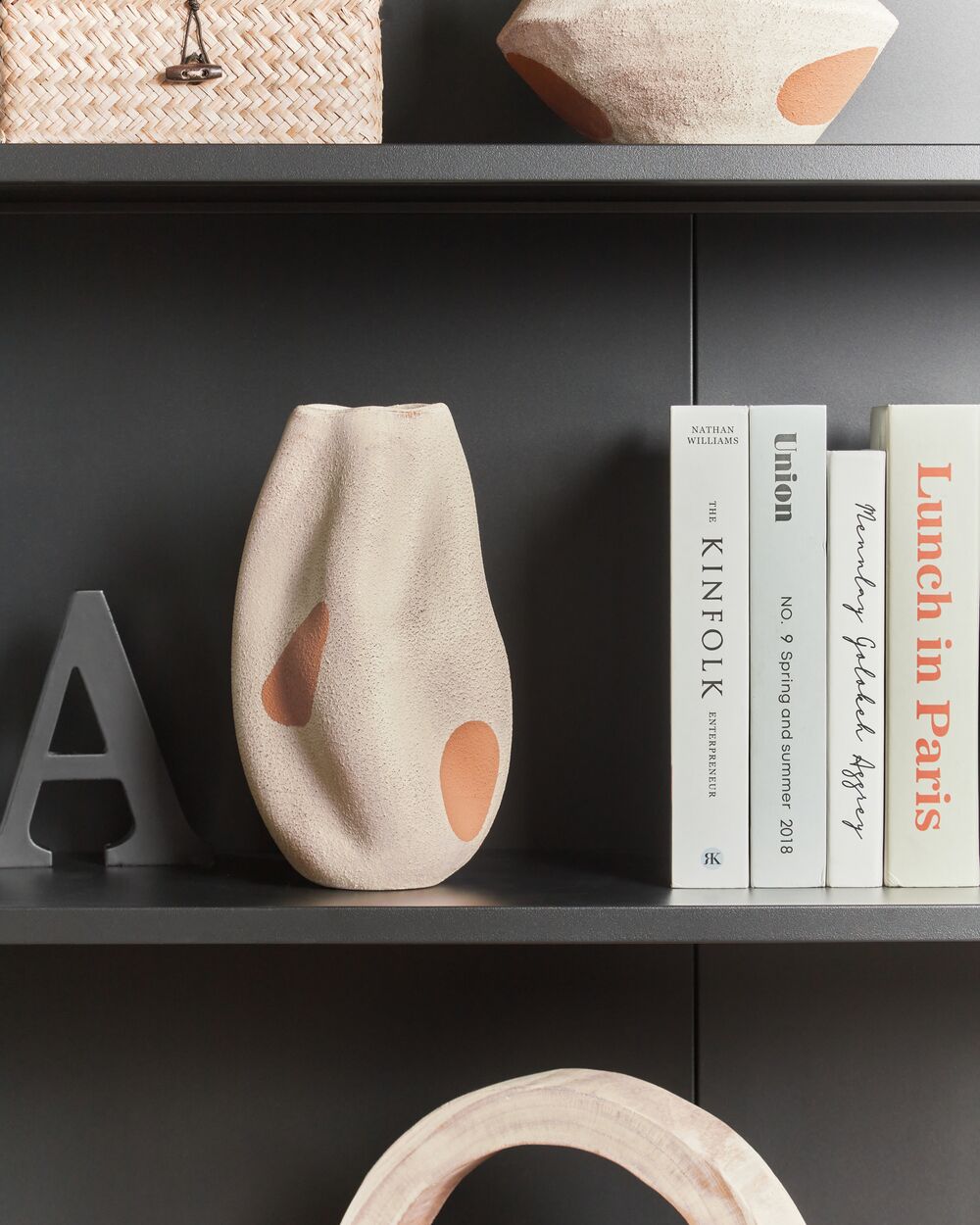 Vaso per fiori Beige chiaro Gres astratto Puntini Decorazione per interni Pezzo Design moderno Impermeabile