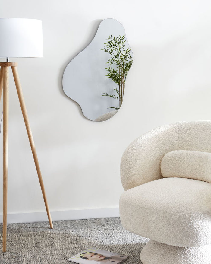 Specchio da parete argento 46 x 76 cm forma irregolare appeso decorazione corridoio