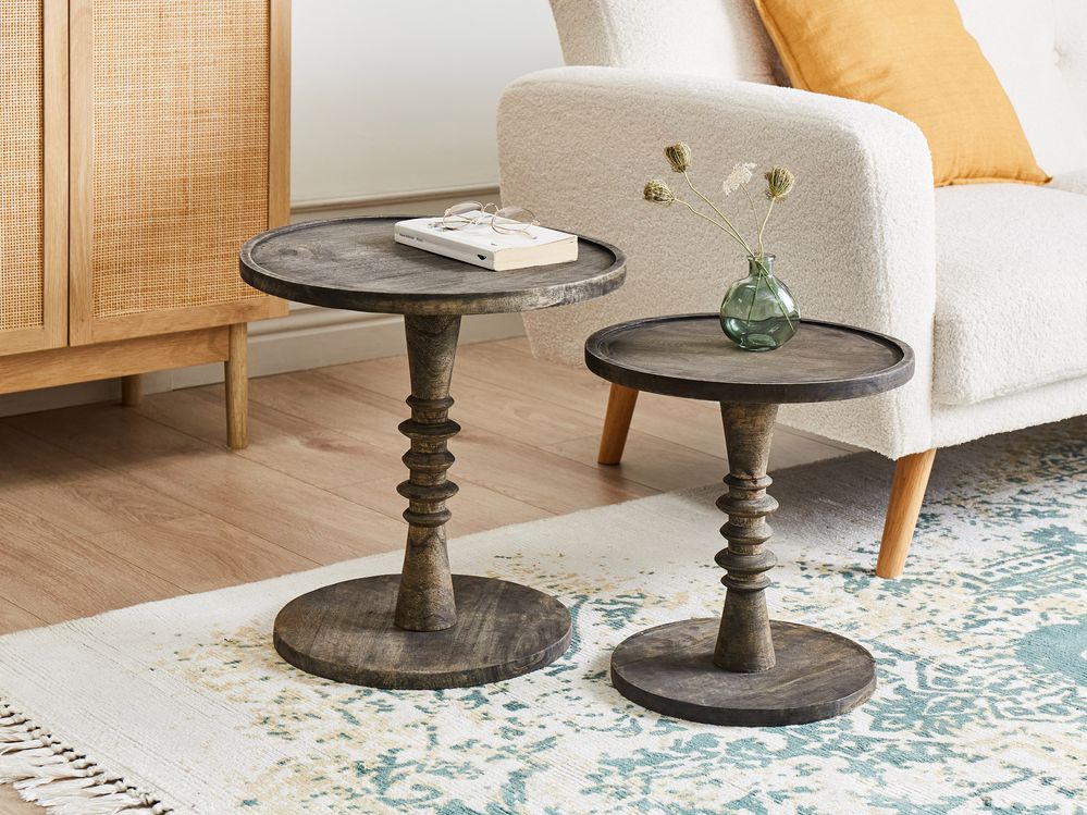 Set di 2 tavolini in legno di mango scuro con base rotonda Design tradizionale