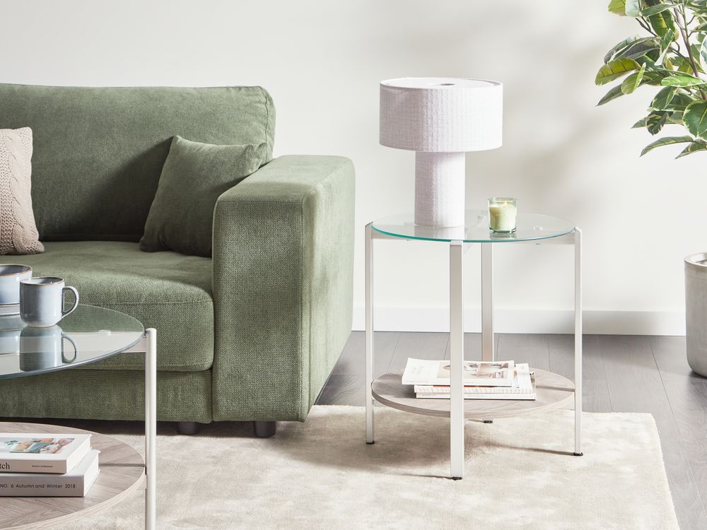 Tavolino moderno piano in vetro temperato con 1 ripiano legno chiaro e argento stile moderno