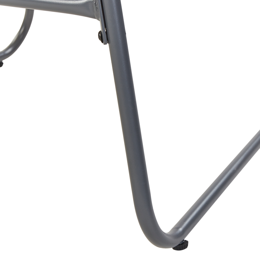 Sedia da giardino con poggiapiedi in rattan PE naturale Gambe in acciaio Cuscini grigi Mobili da giardino