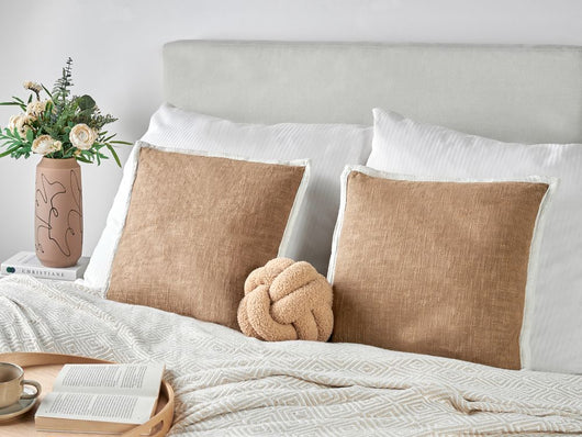 Set di 2 cuscini in cotone quadrato marrone 45 x 45 cm stile classico