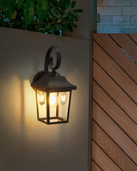 Lampada da parete per esterni Lampada da parete nera Sconce in metallo ferro vetro opaco Design moderno Giardino del patio