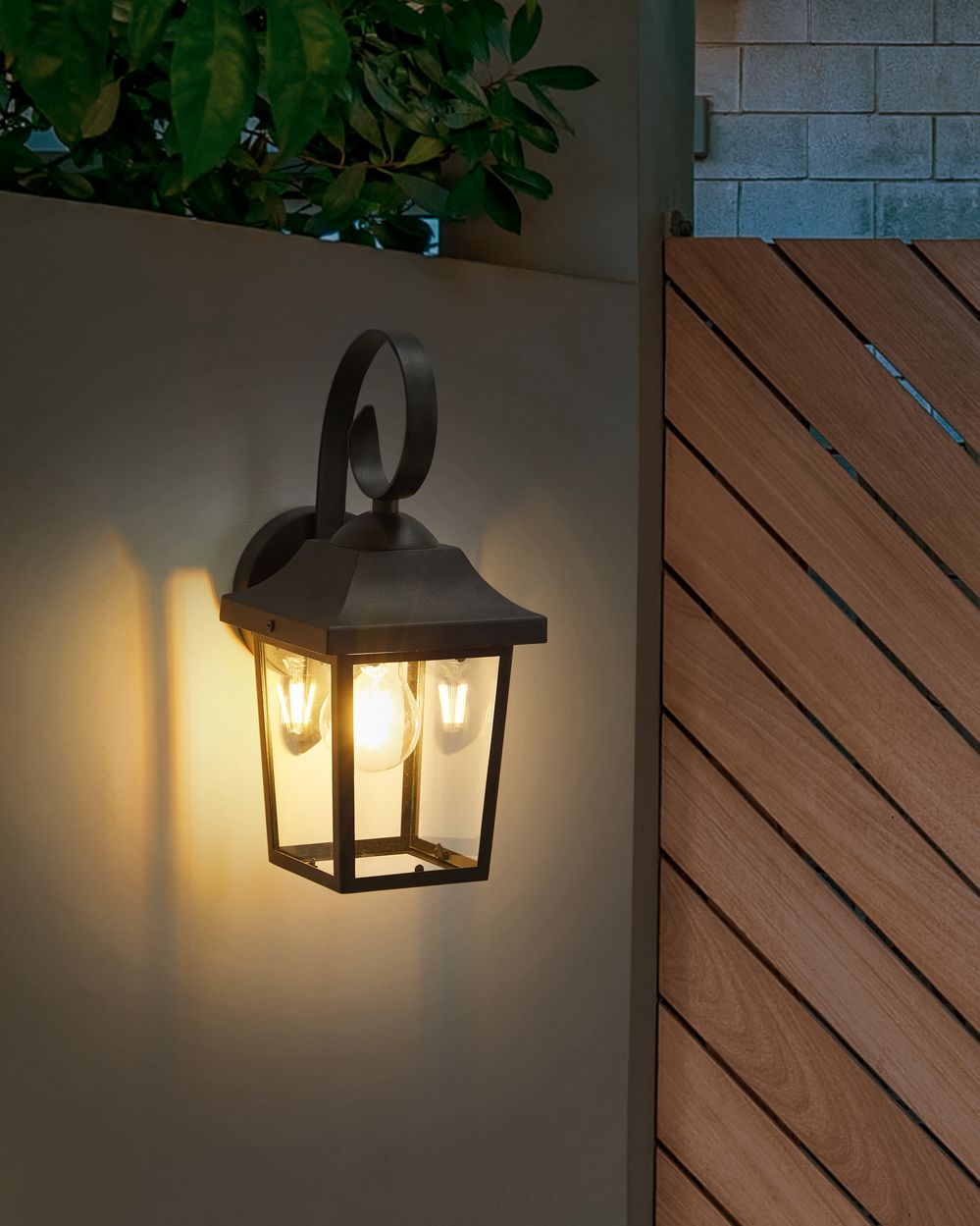 Lampada da parete per esterni Lampada da parete nera Sconce in metallo ferro vetro opaco Design moderno Giardino del patio