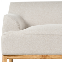 Divano a 3 posti in tessuto tortora chiaro con gambe in legno stile elegante soggiorno