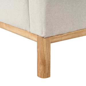 Divano a 3 posti in tessuto tortora chiaro con gambe in legno stile elegante soggiorno