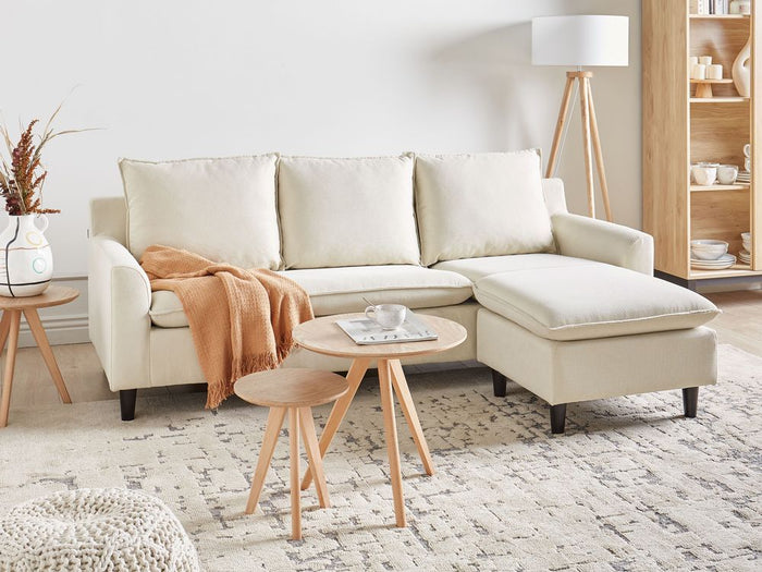 Divano Angolare Sinistro Tessuto beige Imbottito Gambe Legno Scuro Chaise longue a 3 posti a versione sinistra Cuscino schienale