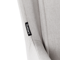 Set di 2 sedie girevoli da pranzo Tessuto beige chiaro con braccioli Schienale trapuntato Gambe in metallo nero Retro