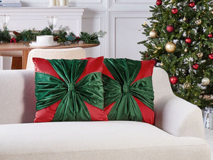 Set di 2 cuscini decorativi in tessuto di velluto rosso e verde con motivo di regalo di Natale 45 x 45 cm Accessorio decorativo