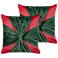 Set di 2 cuscini decorativi in tessuto di velluto rosso e verde con motivo di regalo di Natale 45 x 45 cm Accessorio decorativo