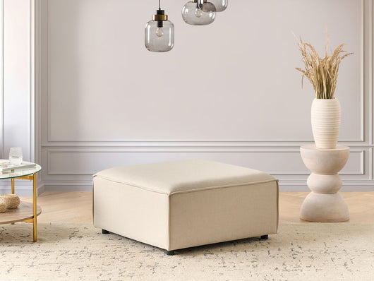 Pouf quadrato imbottito in tessuto beige e gambe nere soggiorno Stile moderno