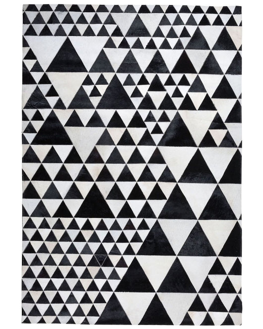 Tappeto in pelle di colore Bianco e Nero Pelle 140 x 200 cm Artigianale stile Moderno
