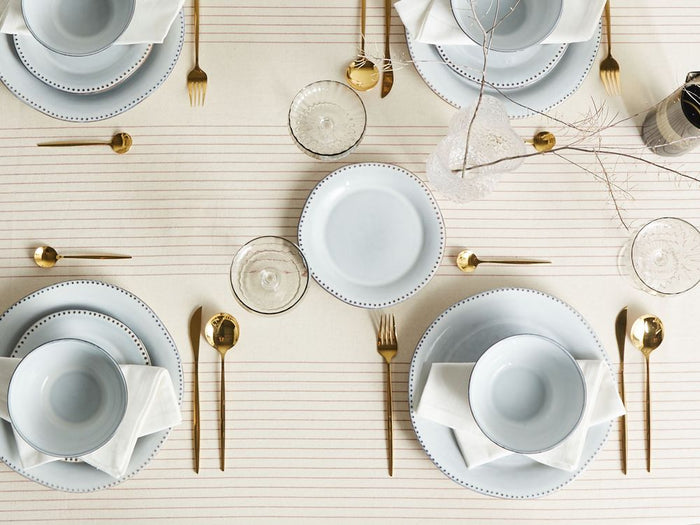 Set di 12 stoviglie in gres caolino blu chiaro fatto a mano con smalto reattivo Cucina Sala da pranzo