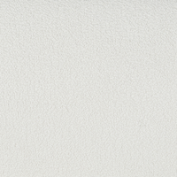 Pouf bianco rettangolare con gambe in in legno di gomma verniciato marrone stile minimalista