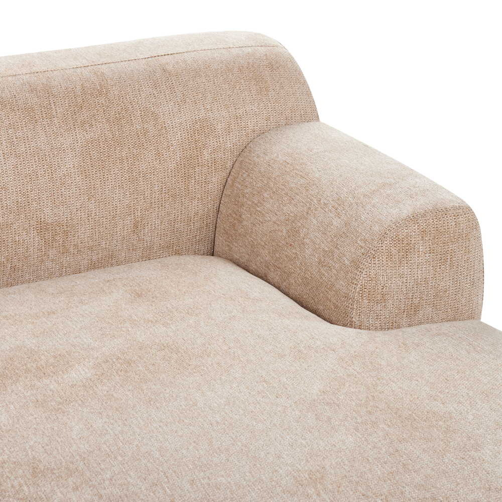 Divano ad angolo sinistro in tessuto beige lato sinistro e gambe in legno stile minimalista