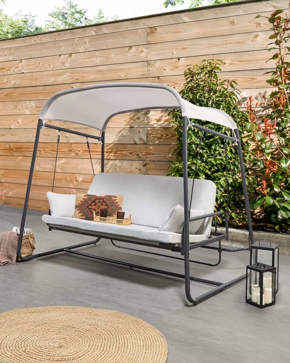 Dondolo da giardino Altalena da patio grigio chiaro con telaio in acciaio a 3 posti per esterni idrorepellente