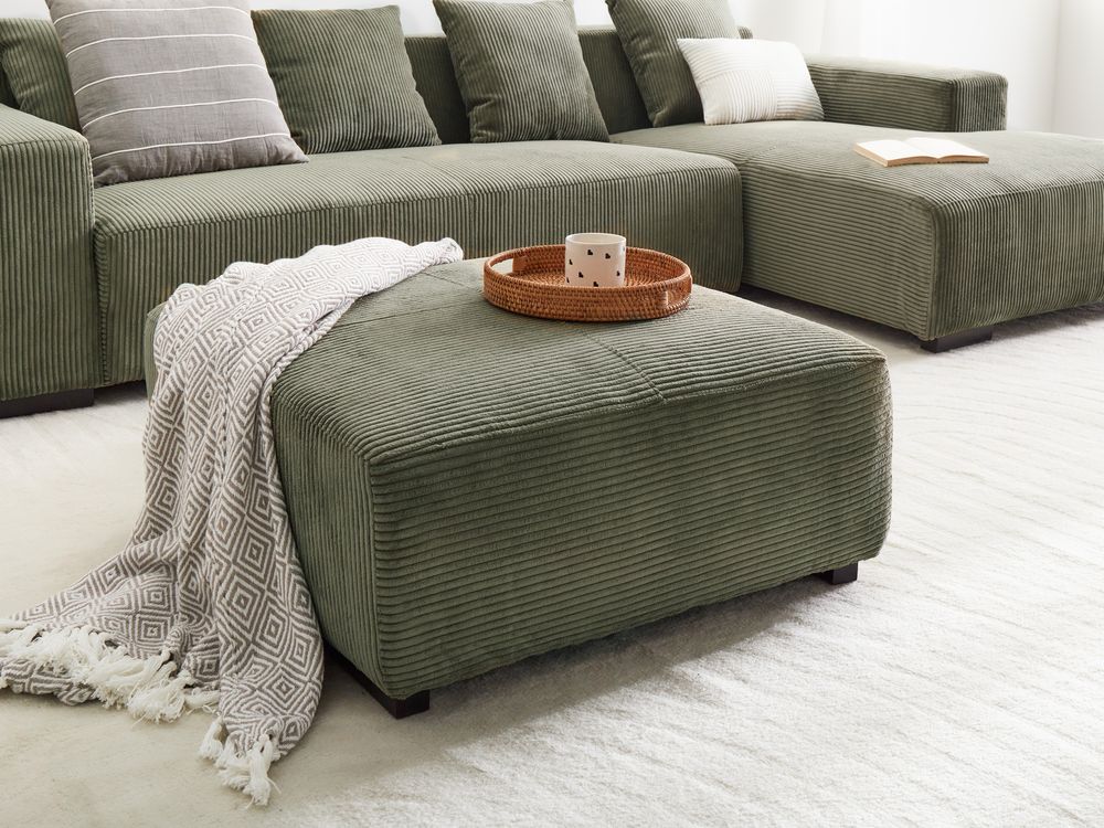 Ottomana moderna quadrata in velluto a coste verde 80 x 80 x 35 cm stile Contemporaneo soggiorno