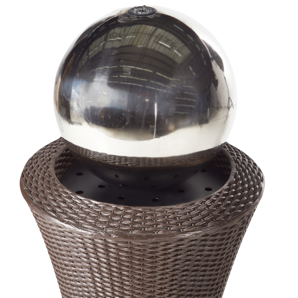 Fontana d'acqua da esterno in resina marrone Luce da giardino LED inserita Design moderno