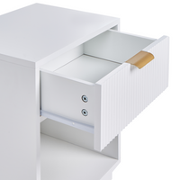 Comodino in MDF con 1 cassetto e maniglia dorata frontale scanalata 1 ripiano Bianco design moderno