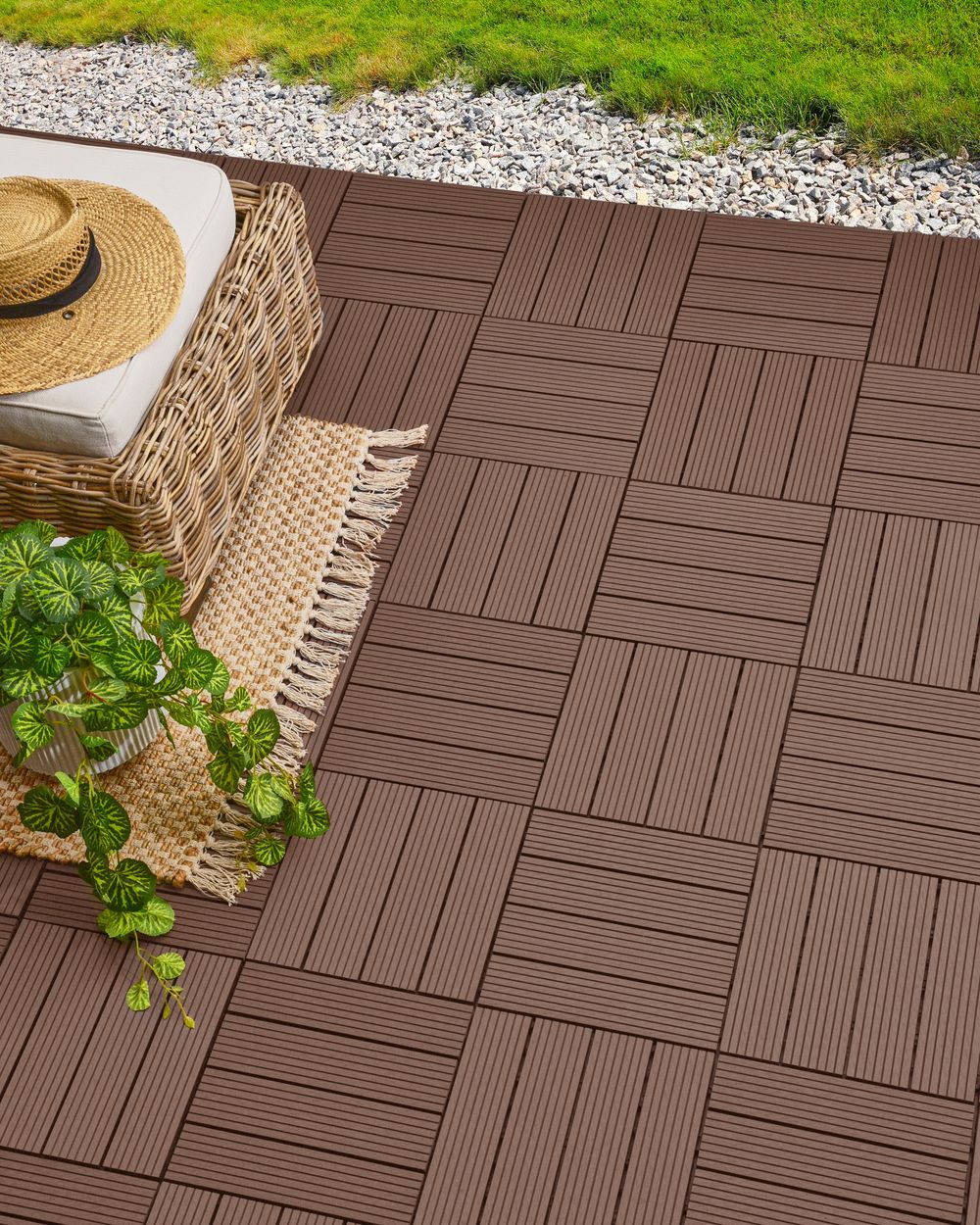 Pavimentazione per esterni marrone piastrelle in composito WPC a incastro resistenti