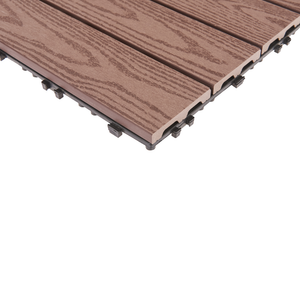 Pavimentazione per esterni marrone piastrelle in composito WPC a incastro resistente