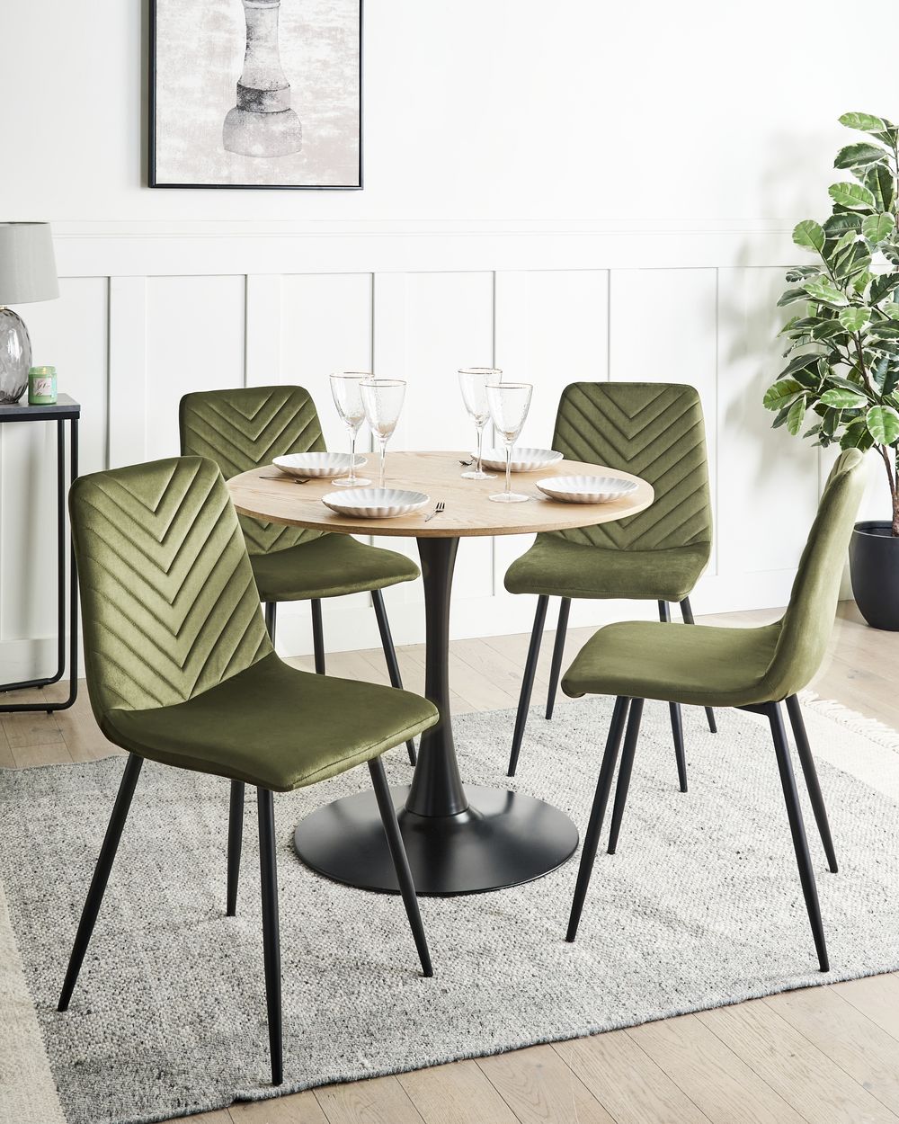 Set di 4 sedie da pranzo in velluto per la sala da pranzo gambe in ferro verde oliva stile elegante