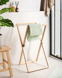 Portasciugamani in legno di bambù marrone chiaro pieghevole per asciugamani o vestiti