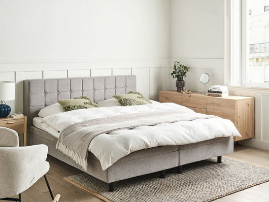 Letto Tessuto Grigio Chiaro Elettrico Regolabile con Telecomando 180 x 200 cm