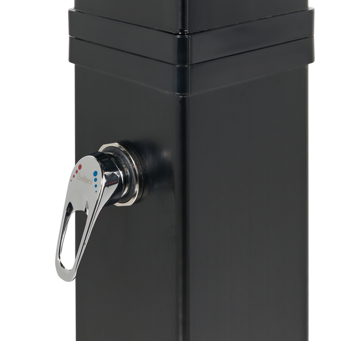 Doccia da esterno con miscelatore da esterno in acciaio inox nero con funzione pioggia alimentato ad energia solare Giardino moderno