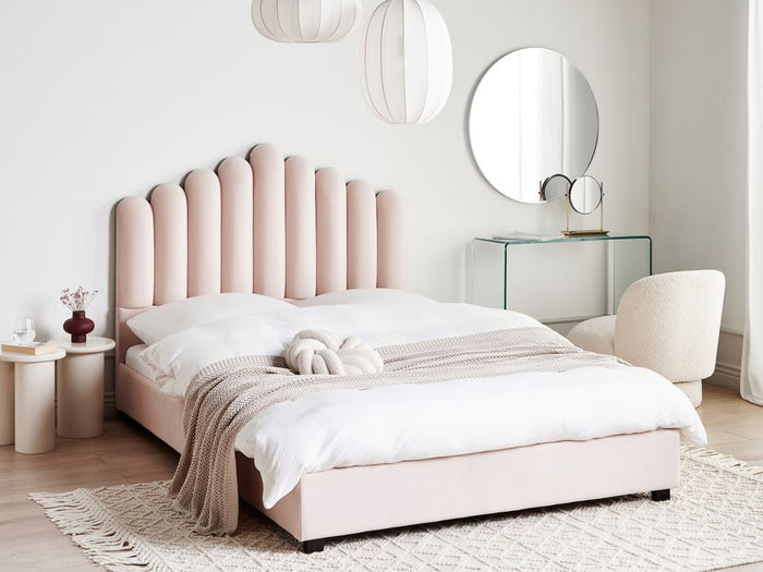 Letto matrimoniale velluto rosa 140 x 200 cm testata alta a conchiglia stile retrò