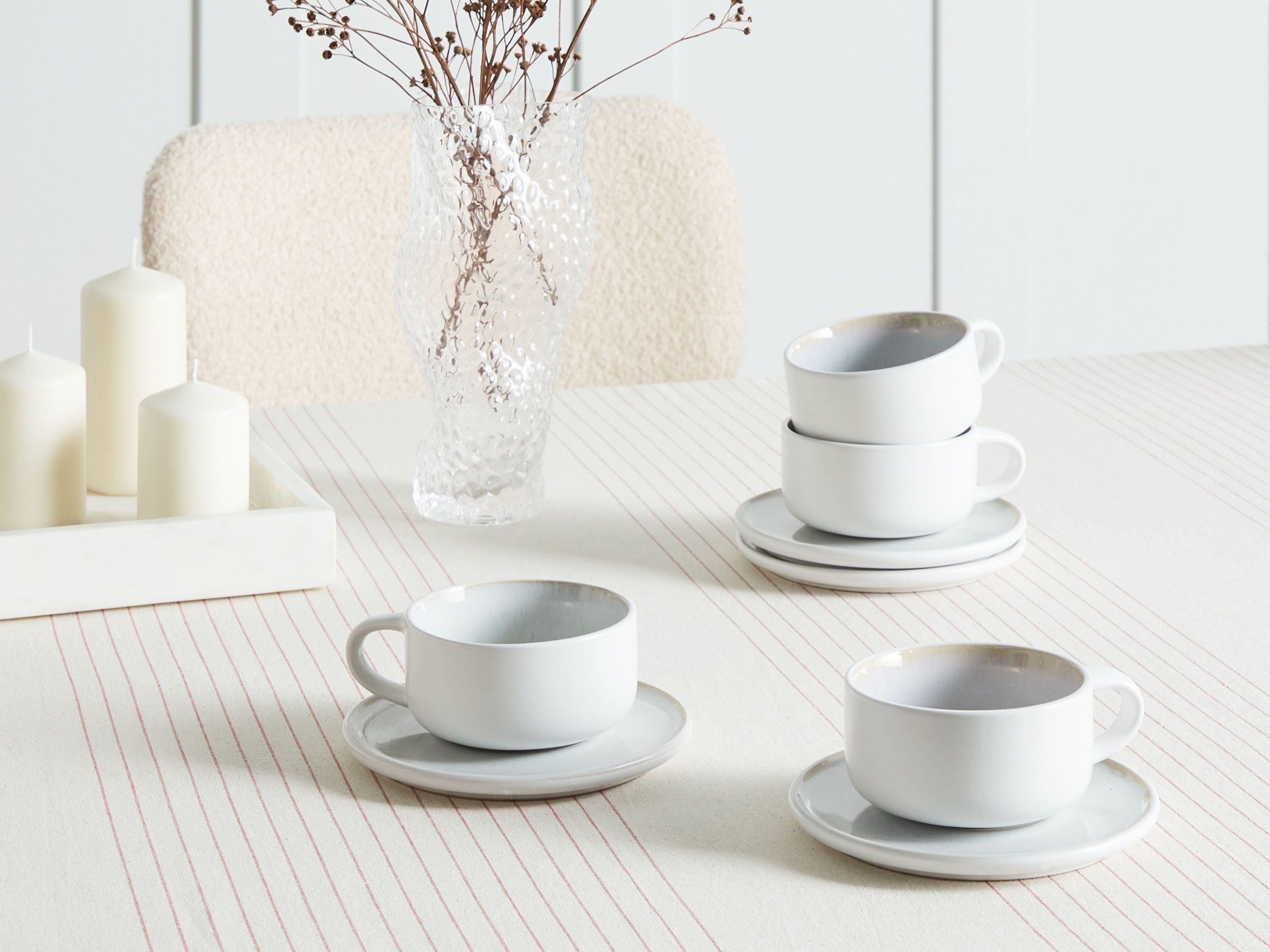 Set di 8 tazze con piattini per tè e caffè Gres caolino fatto a mano con smalto reattivo Bianco