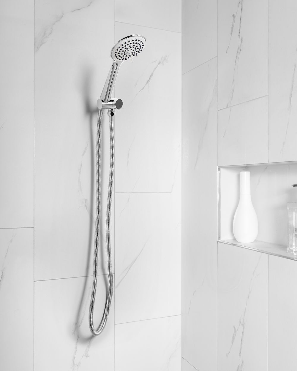 Set doccia classico moderno con tubo 4 modalità di getto Metallo argento Tarma