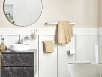 Set di 6 accessori da bagno in alluminio e vetro finitura opaca argento