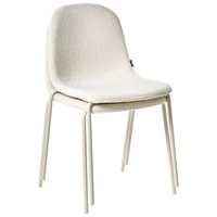 Set di 2 sedie da conferenza con rivestimento in bouclé bianco sporco e gambe in ferro, impilabili.