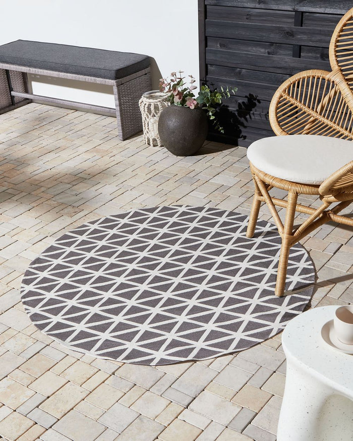 Tappeto rotondo per interni ed esterni con motivo geometrico ⌀120 cm Grigio moderno balcone patio