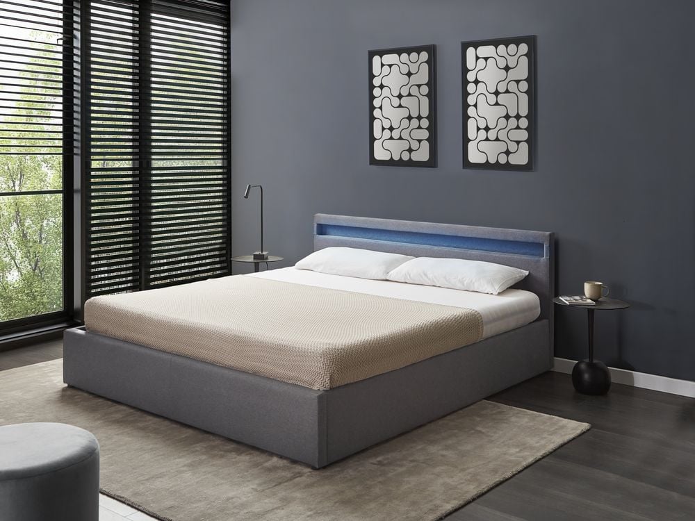 Letto matrimoniale in tedduto grigio scuro con LED 180 x 200 cm con contenitore e ottomana con doghe in legno