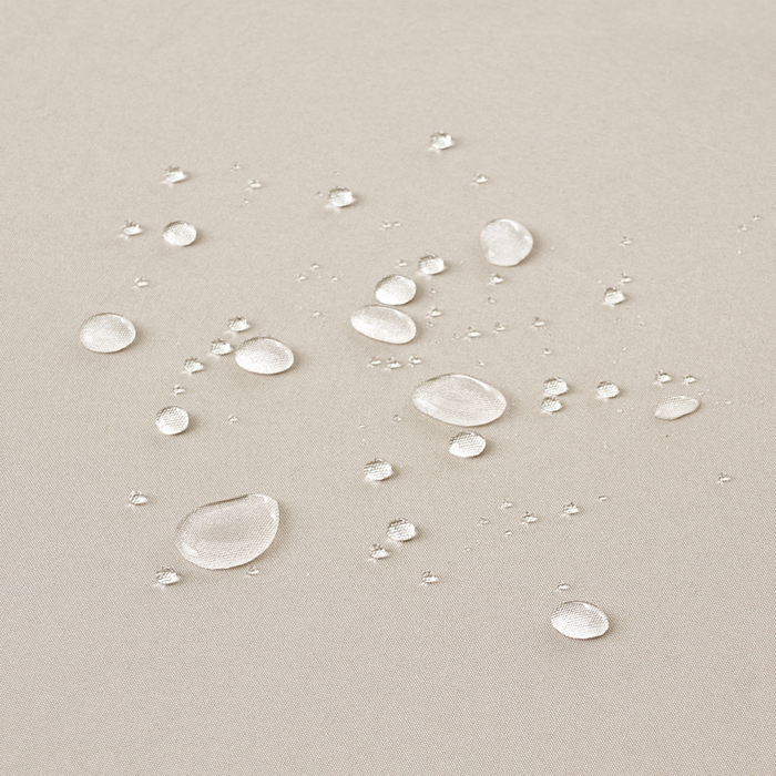 Set da pranzo da giardino a 6 posti in legno di acacia e sedie pieghevoli con cuscini tortora regolabili per esterni in stile country