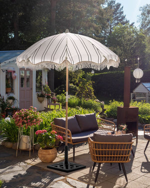 Ombrellone giardino tessuto nero e bianco palo in legno faggio 150 cm Ombrellone esterno rotondo giardino retrò inclinabile resistente ai raggi UV