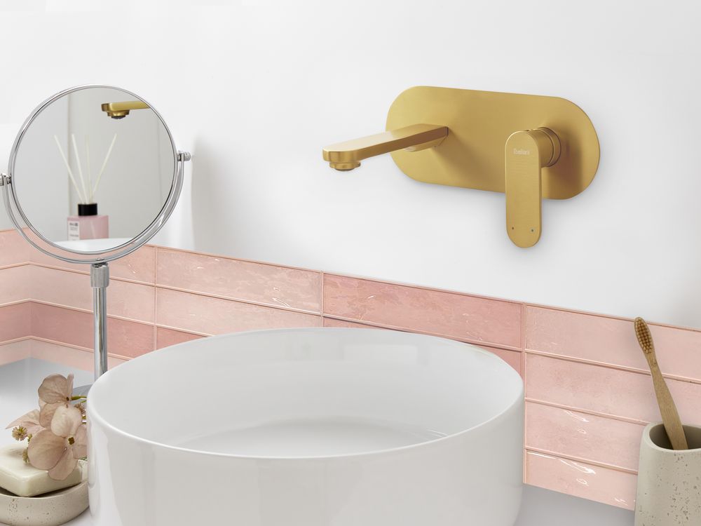 Rubinetto miscelatore per lavabo a parete in ottone oro monocomando bagno stile moderno