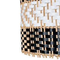 Lampada a sospensione con paralume in rattan bianco e nero intrecciato struttura in ferro stile boho
