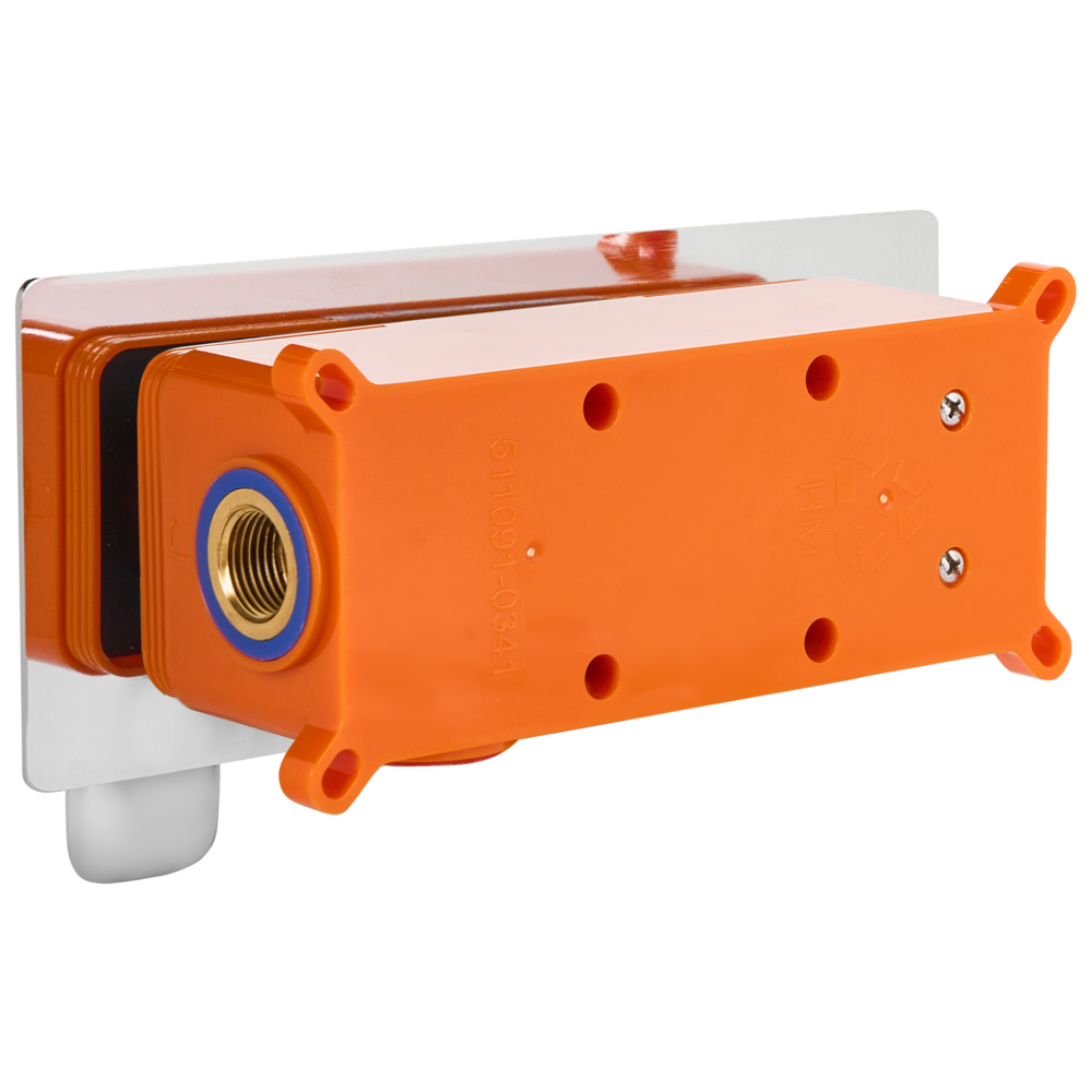 Rubinetto a parete monocomando in ottone con finitura argento stile elegante