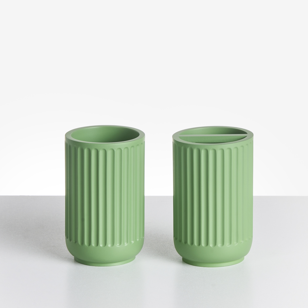 Set di 5 accessori da bagno in poliresina verde Dispenser per sapone Portaspazzolino Porta spazzolino da bagno