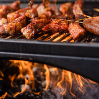 Camino a legna prefabbricato in ghisa con focolare aperto a sinistra m100tghjsx