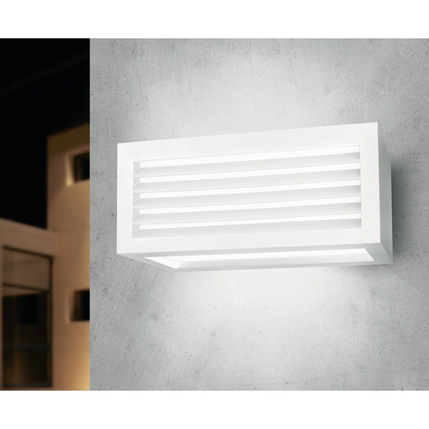 Applique led da parete a tre emissioni con griglia frontale colore bianco mod. Vigo 2