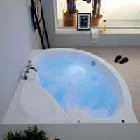 Vasca da bagno angolare fantasy dimensioni 135x135x55, tipologia vasca solo guscio bianco